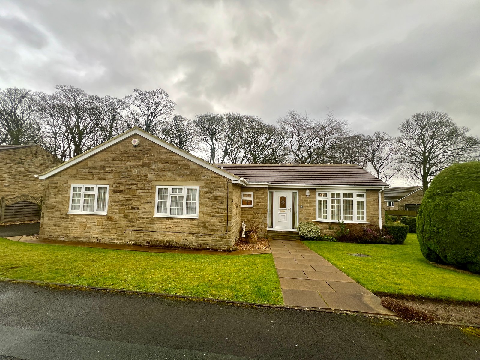 2 Bramham Drive, Shipley Baildon BD17 6SZ Maxfields Estate Agent
